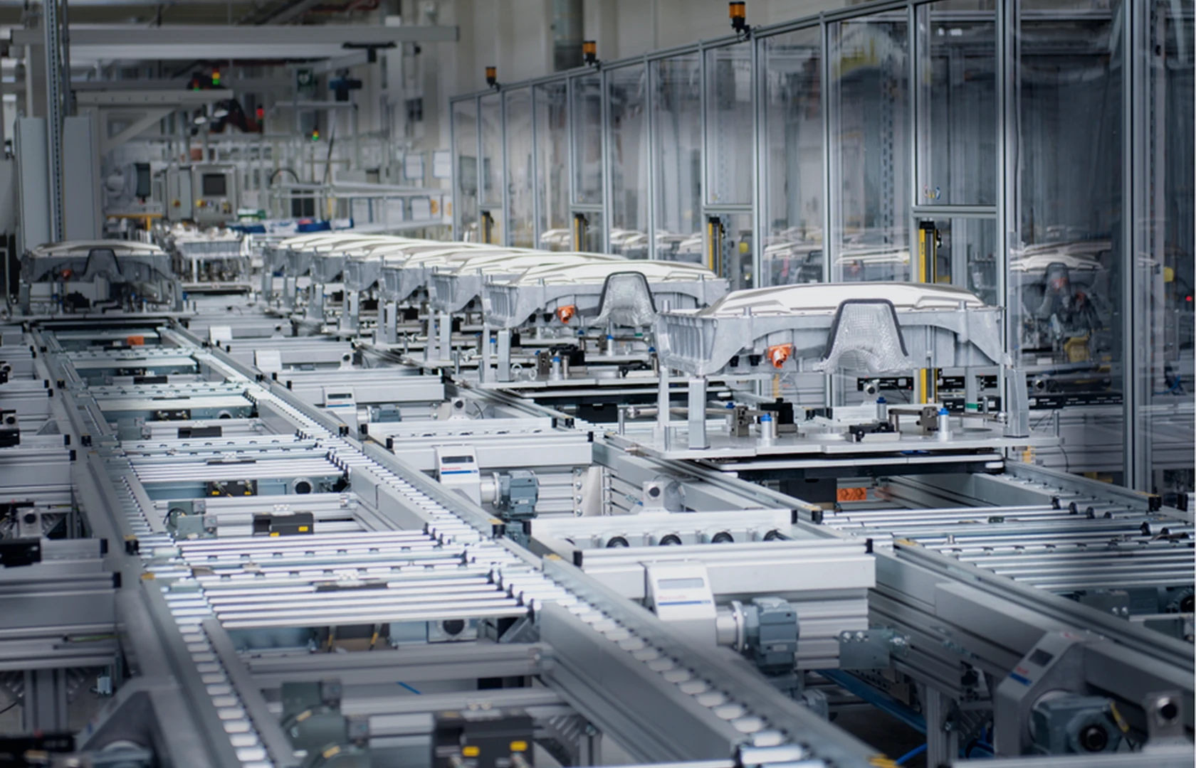 자동화 생산 라인과 병입 공정